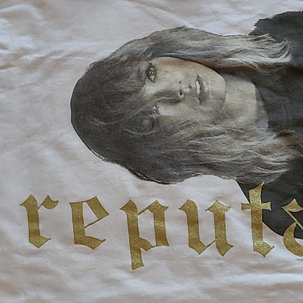 Taylor Swift Reputation US Concert Tour White Graphic Long Sleeve Tee - Picture 2 of 10